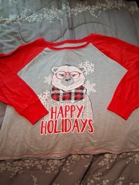 Women’s Happy Holidays Graphic Pajama Top - Red/Grey